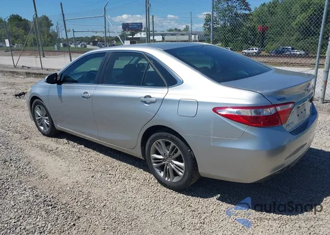 2015 Toyota Camry Se z USA, uszkodzony, nr VIN 4T1BF1FK4FU094502